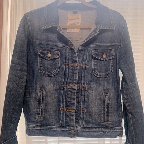 J Crew size Mediumstonewashed jean jacket M - Picture 1 of 4